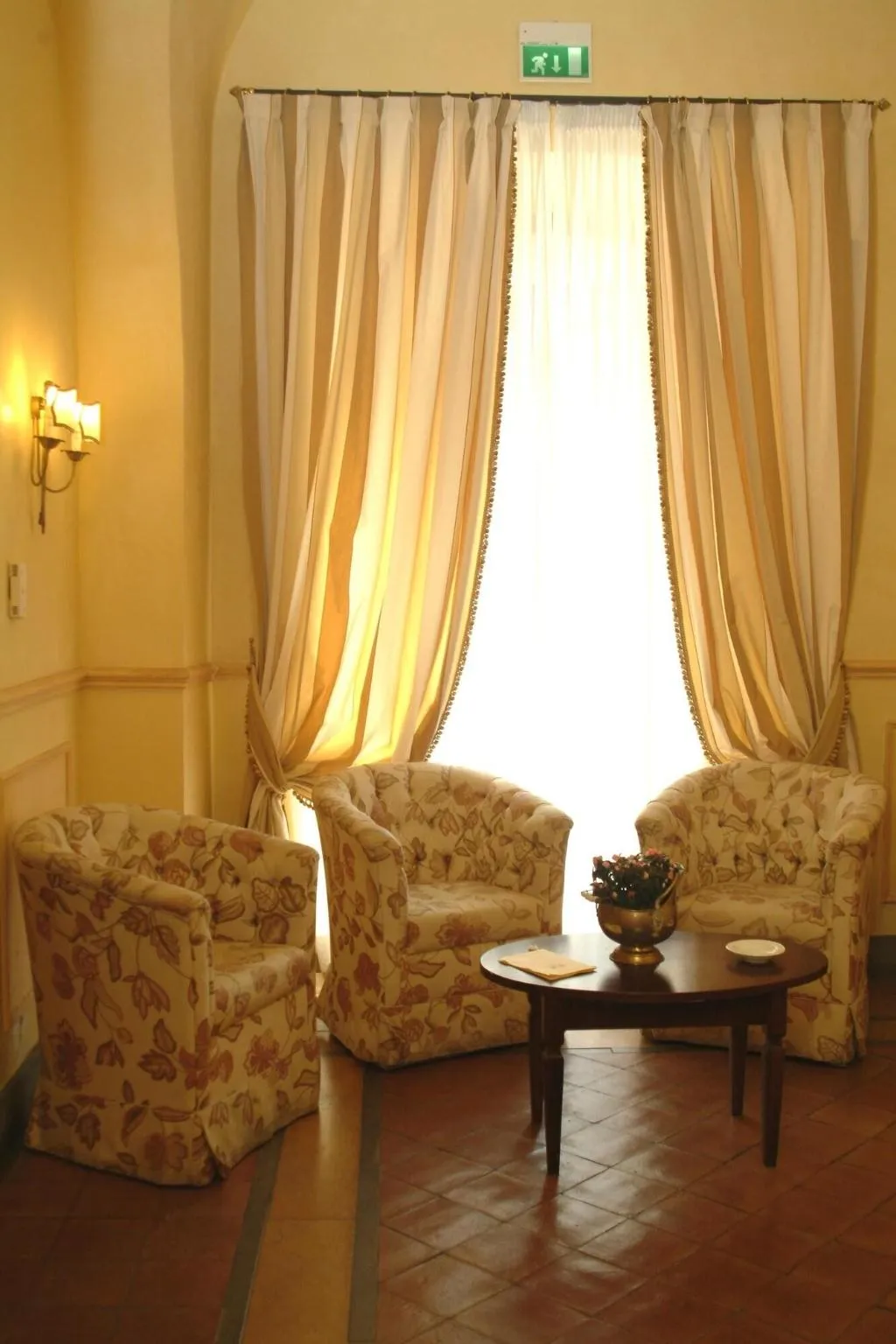 Lobby, La Ville, Catania