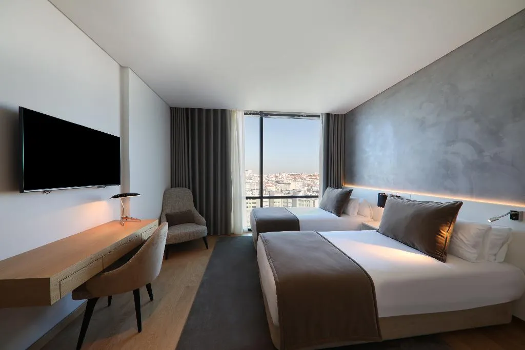 DOUBLE SINGLE USE SUPERIOR CITY VIEW Room, Iberostar Selection Lisboa, Lisbon