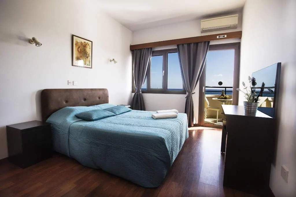 Room, Pigeon Beach Hotel Apartments, Cyprus