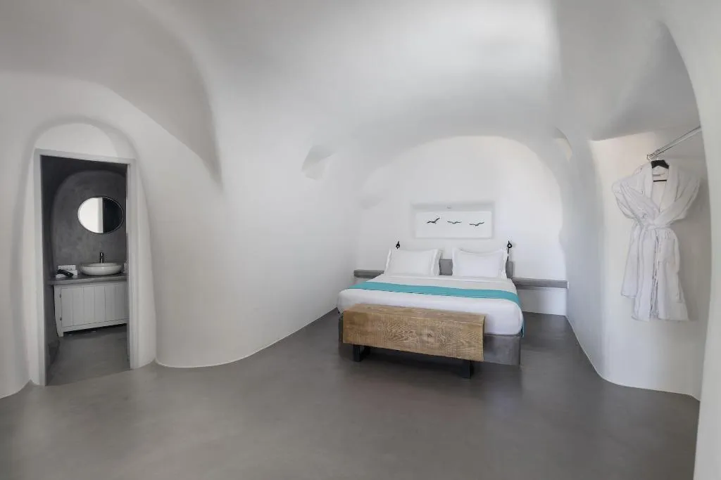 Room, Danae Suites, Santorini