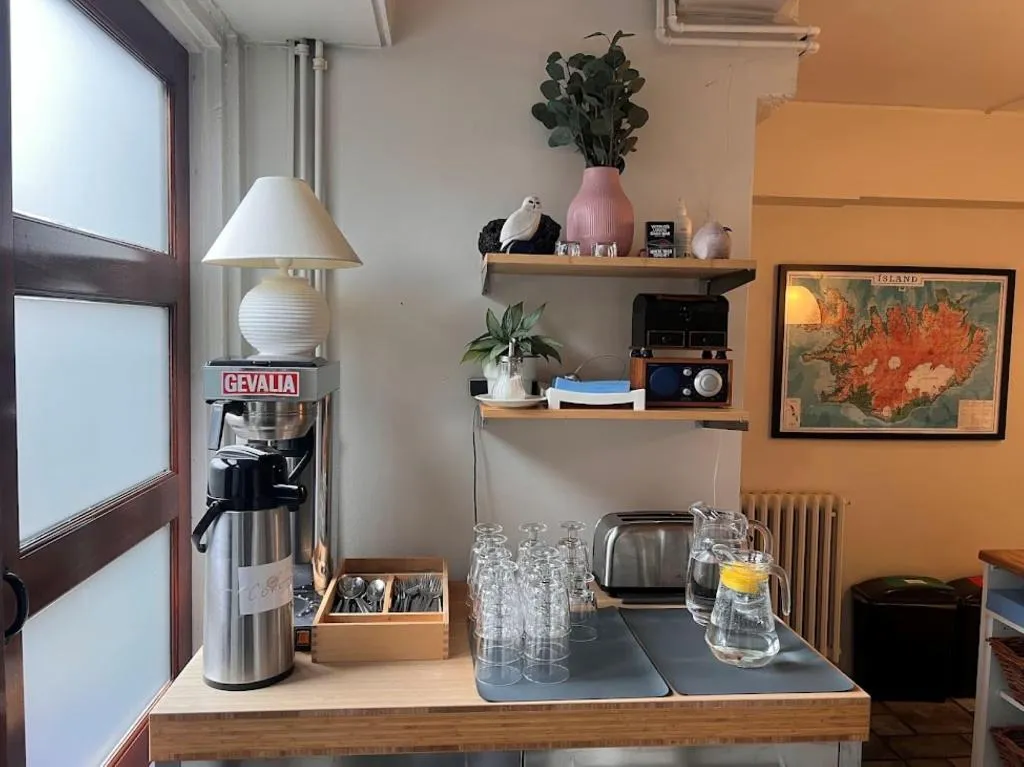 Restaurant, Snorri's Guesthouse, Reykjavik