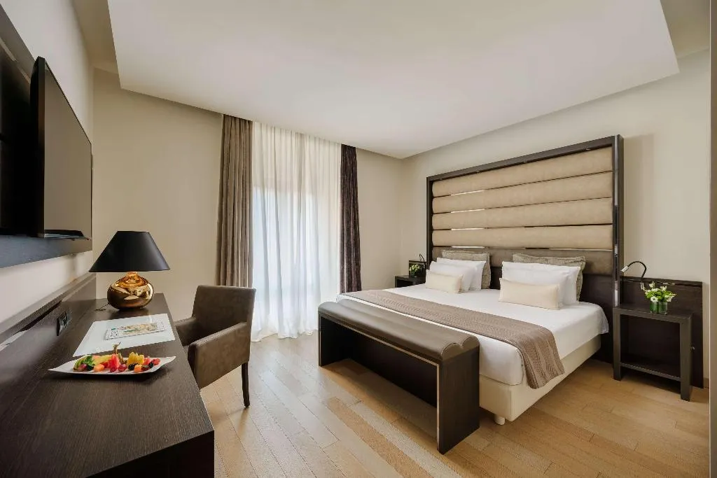 Double or Twin DELUXE Room, The Square Milano Duomo, Milan