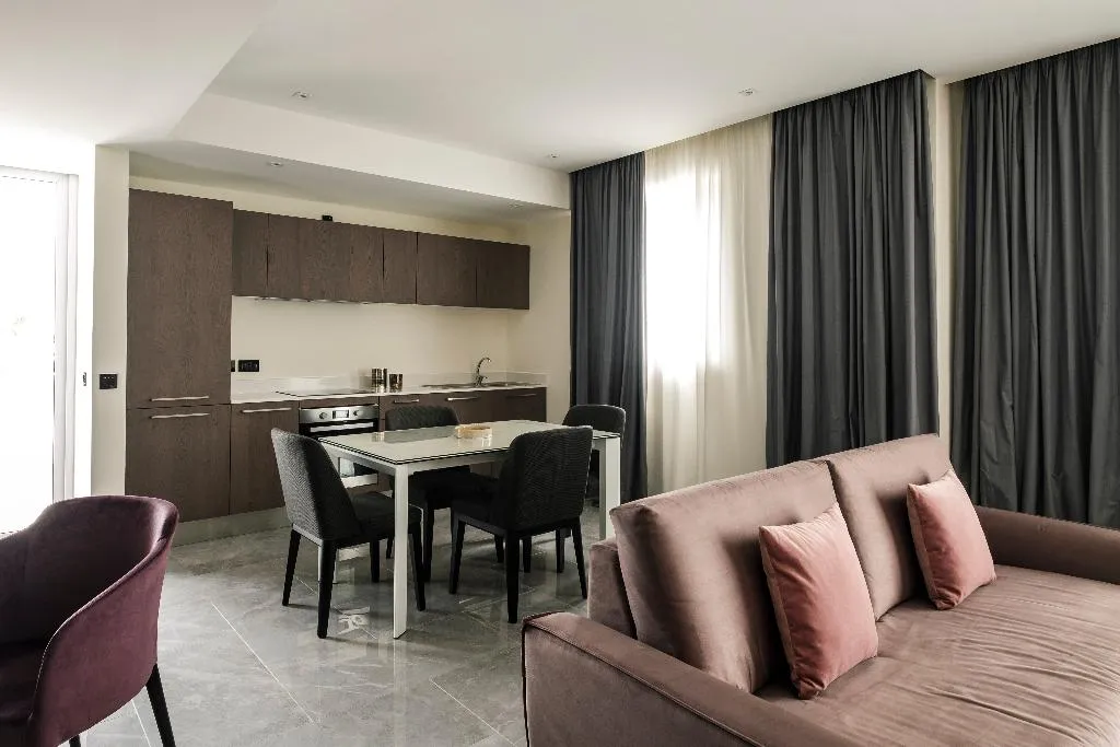 SUITE PREMIUM ONE BEDROOM Room, Urban Valley Resort & Spa, Malta