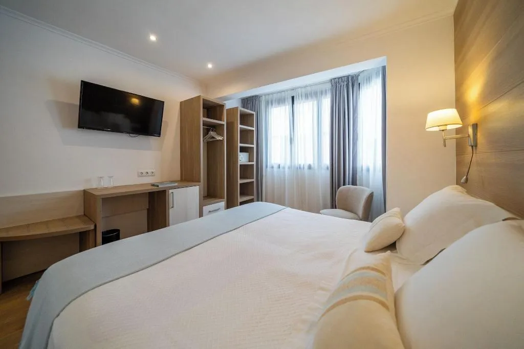 Room, Hostal Menurka, Menorca