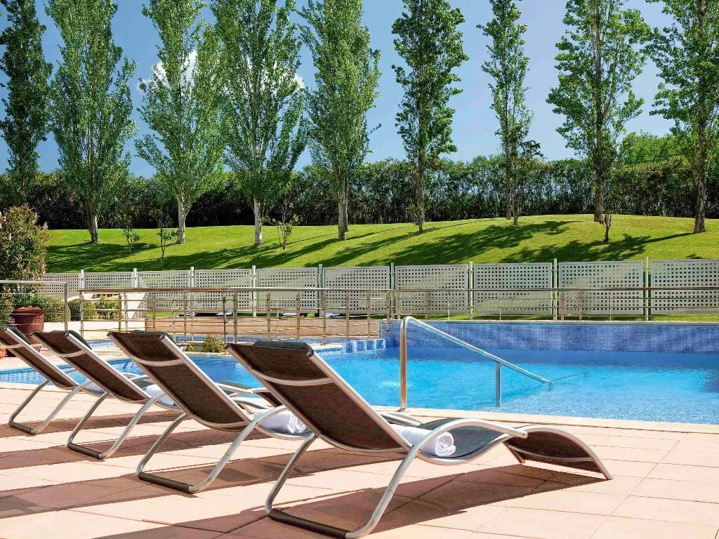 Pool, ibis Styles Barcelona Sant Joan Despi, Barcelona