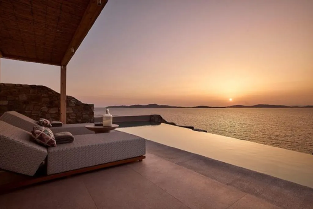 SUITE WITH PRIVATE POOL Room, Amazon Mykonos Resort & Spa, Mykonos