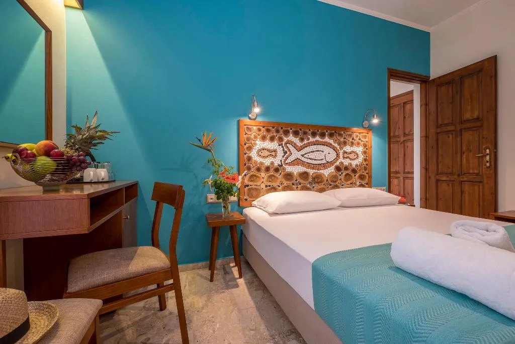 FAMILY ROOM TWO BEDROOMS Room, Aris, Crete