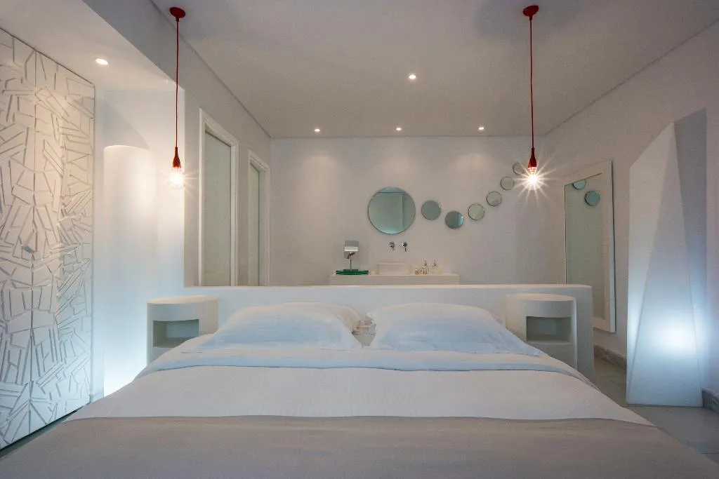 VILLA THREE BEDROOMS THREE BATHROOMS Room, Petasos Beach Resort & Spa, Mykonos