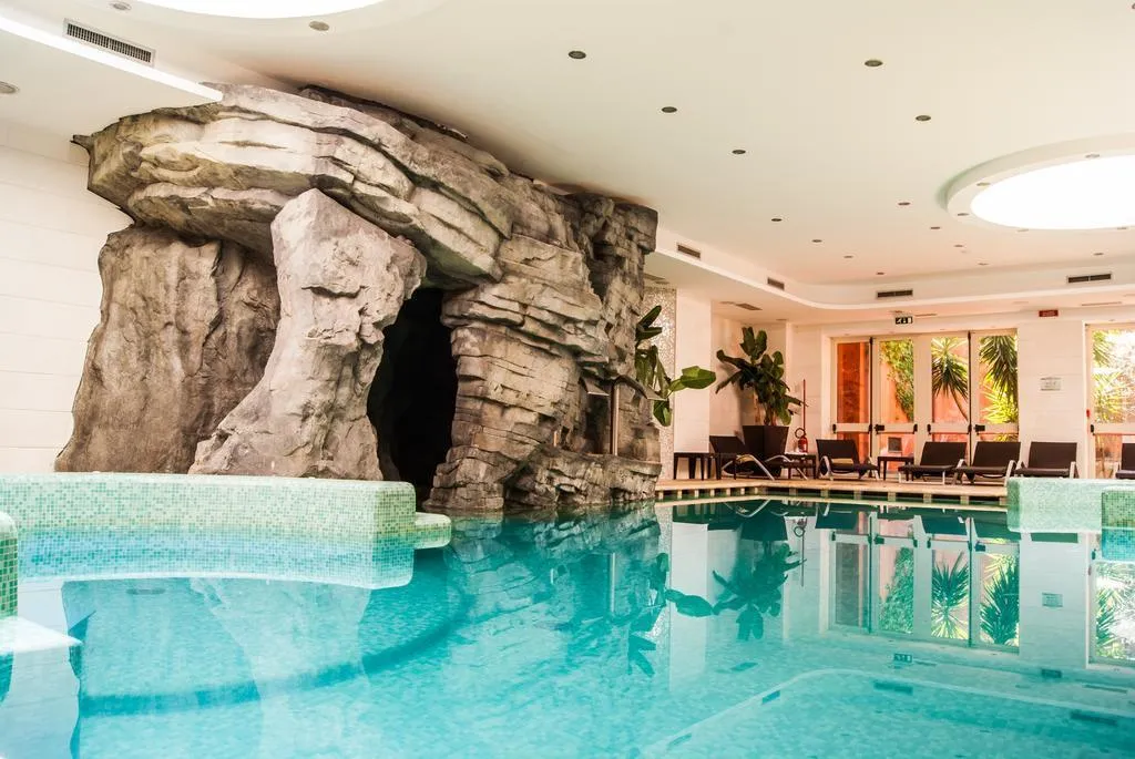 Pool, Picciolo Etna Golf Resort & Spa, Curio Collection, Catania