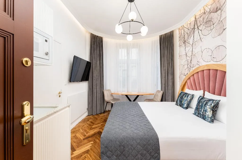 APARTMENT DELUXE Room, Erasmus Student Apartments - Krakow Old Town, Krakow
