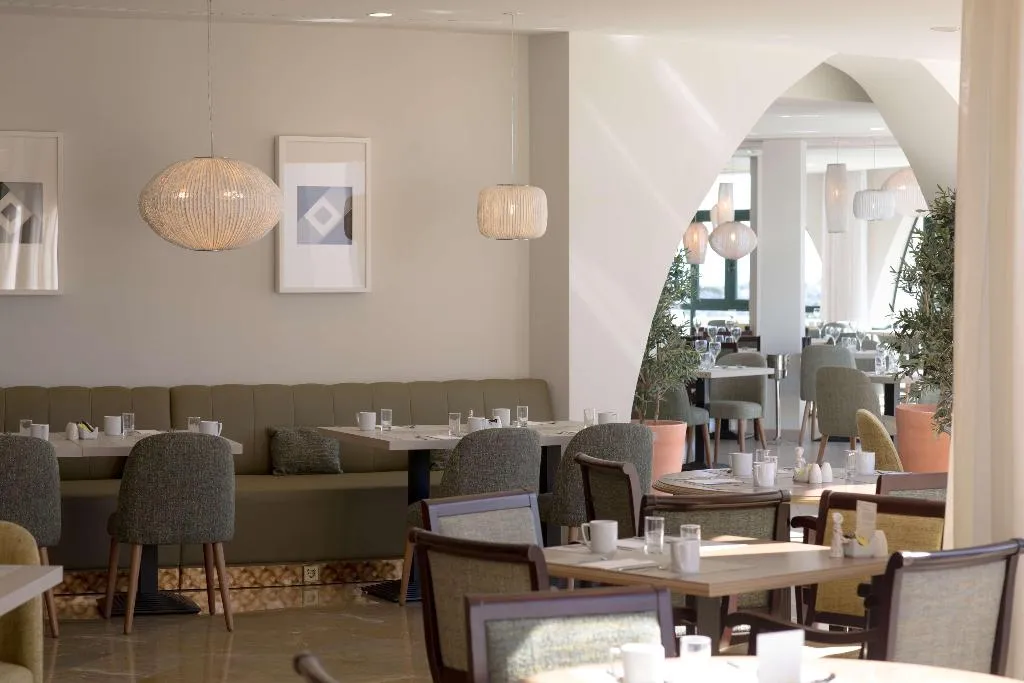 Restaurant, Hilton Mallorca Galatzo, Majorca