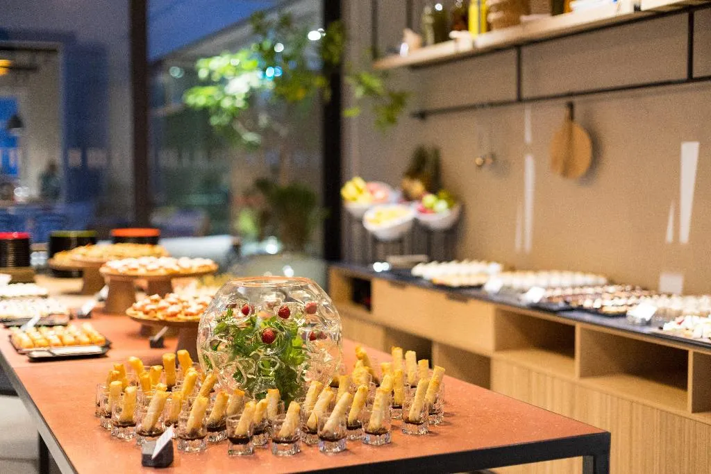 Restaurant, Hotel Indigo Larnaca - Adults Only, Cyprus