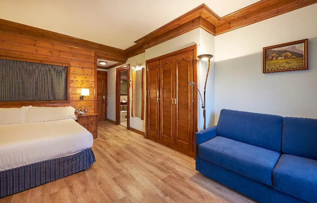 DOUBLE SINGLE USE SUPERIOR Room, Grevol Spa, Costa Brava