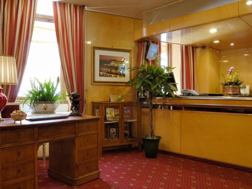 Lobby, Atlante Star, Rome