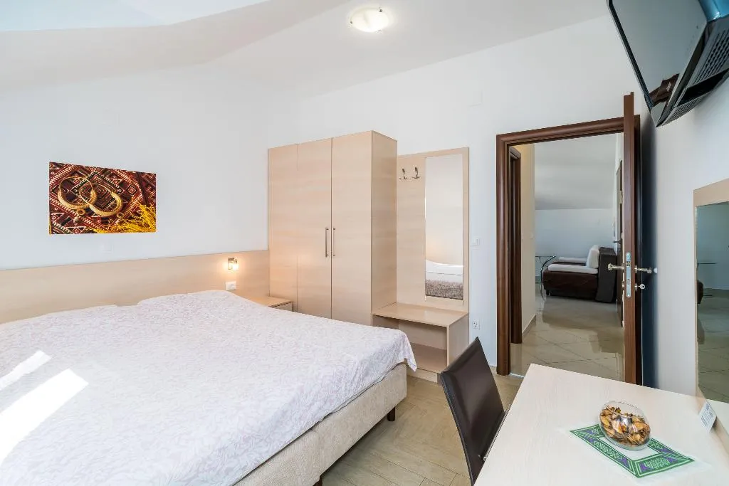 APARTMENT TWO BEDROOMS WITH TERRACE Room, Villa Samba, Dubrovnik