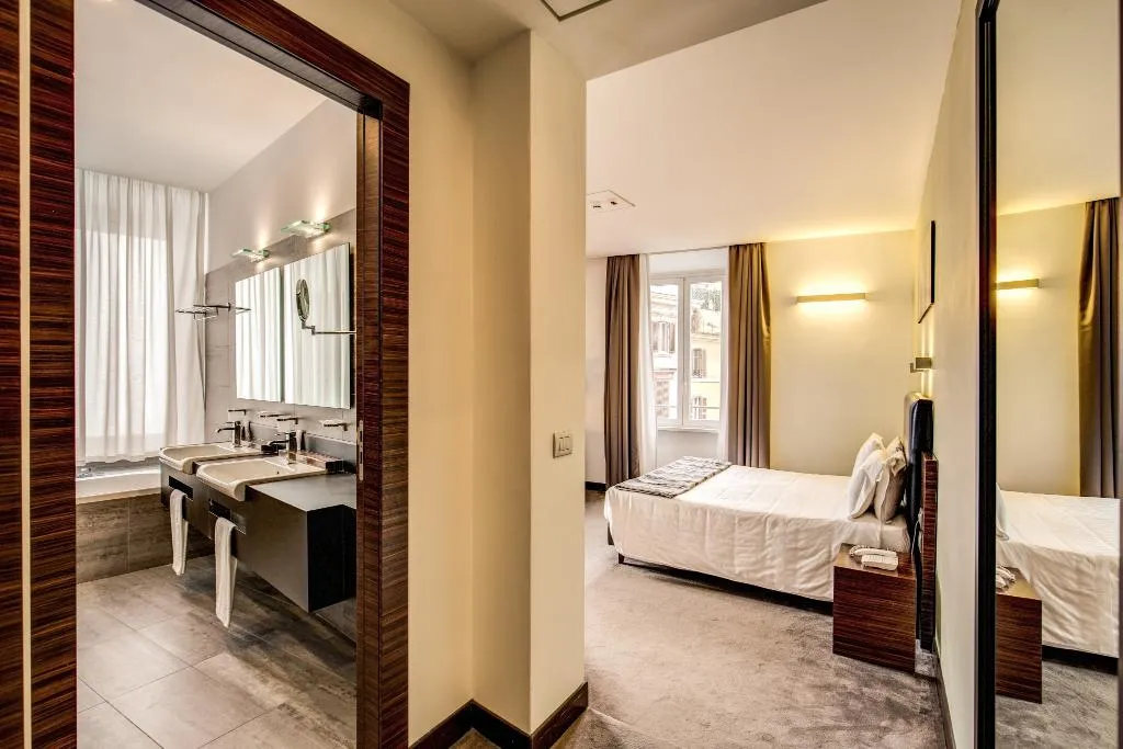 Room, Trevi Collection, Rome