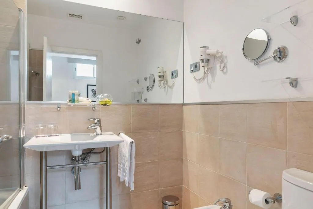 Room, Globales Acis & Galatea Hotel, Madrid