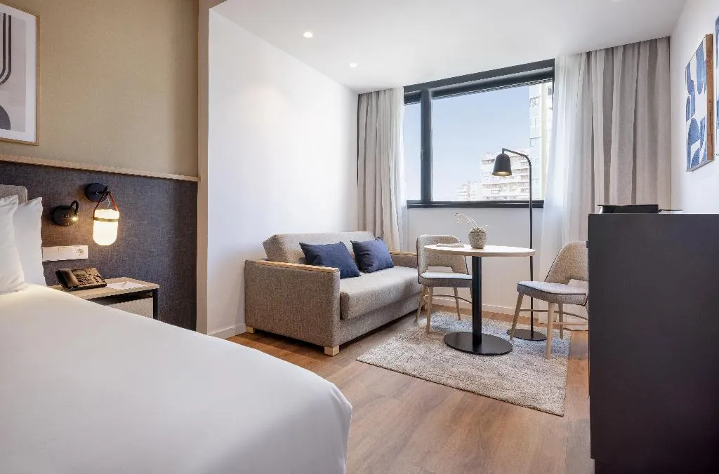 JUNIOR SUITE STANDARD Room, Málaga Alameda Centro Affiliated by Melia, Costa Del Sol