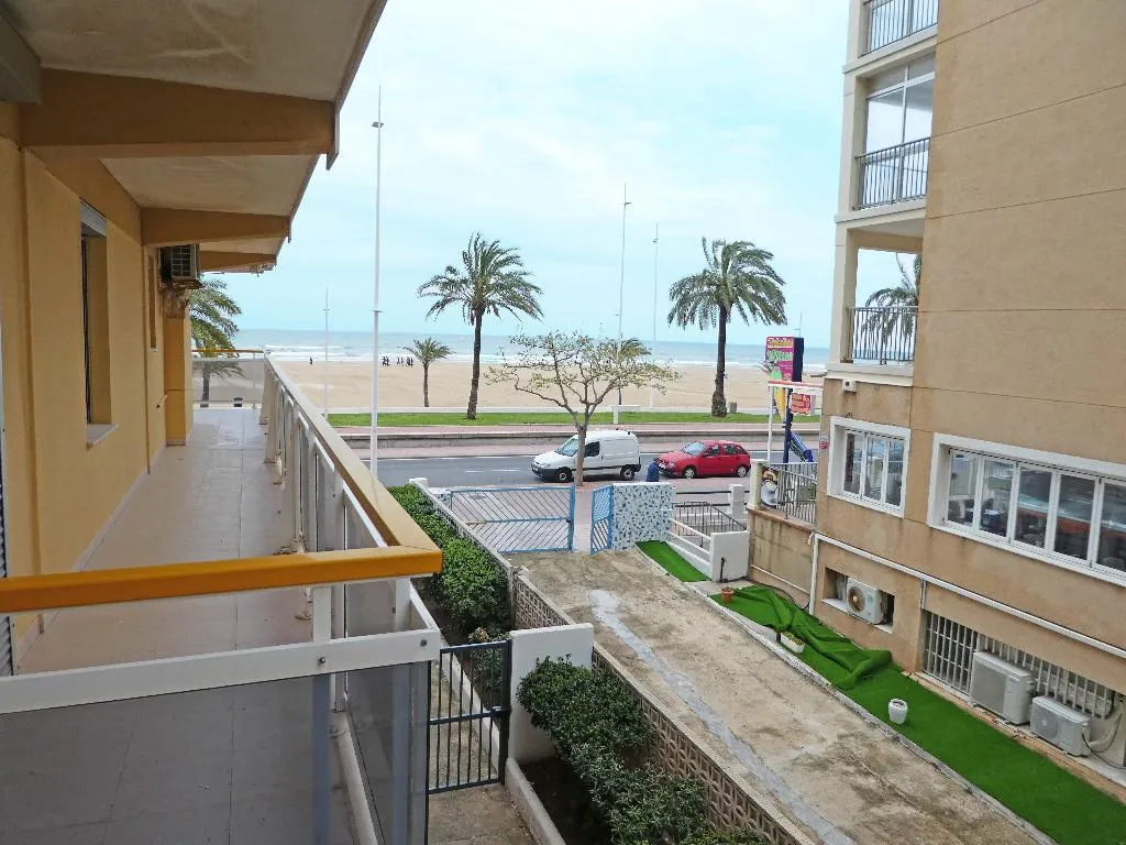 Terrace, Apartamentos Gandía Primera Línea de Playa 3000, Valencia