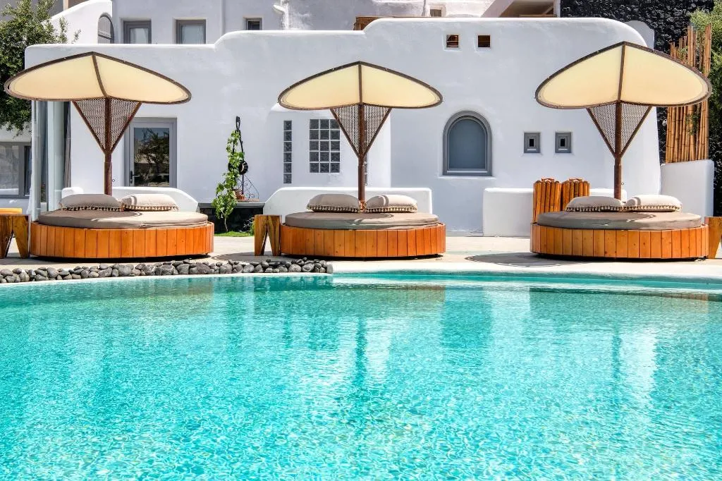 Sports and Entertainment, San Marino Suites, Santorini