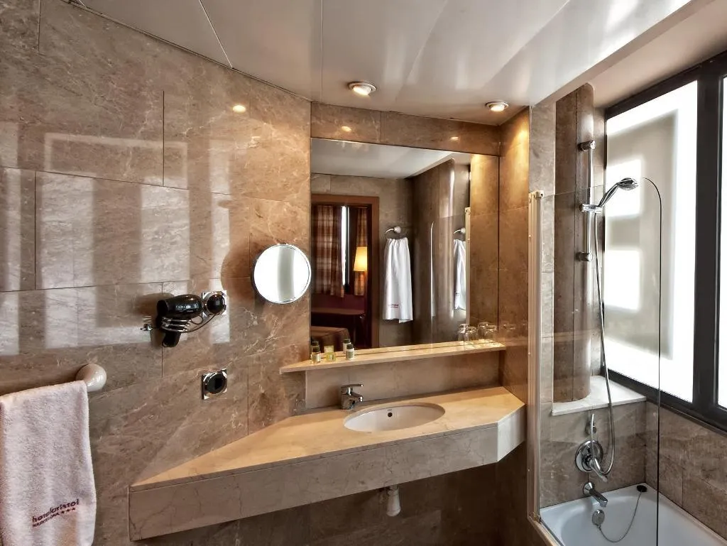 Room, Aristol, Barcelona