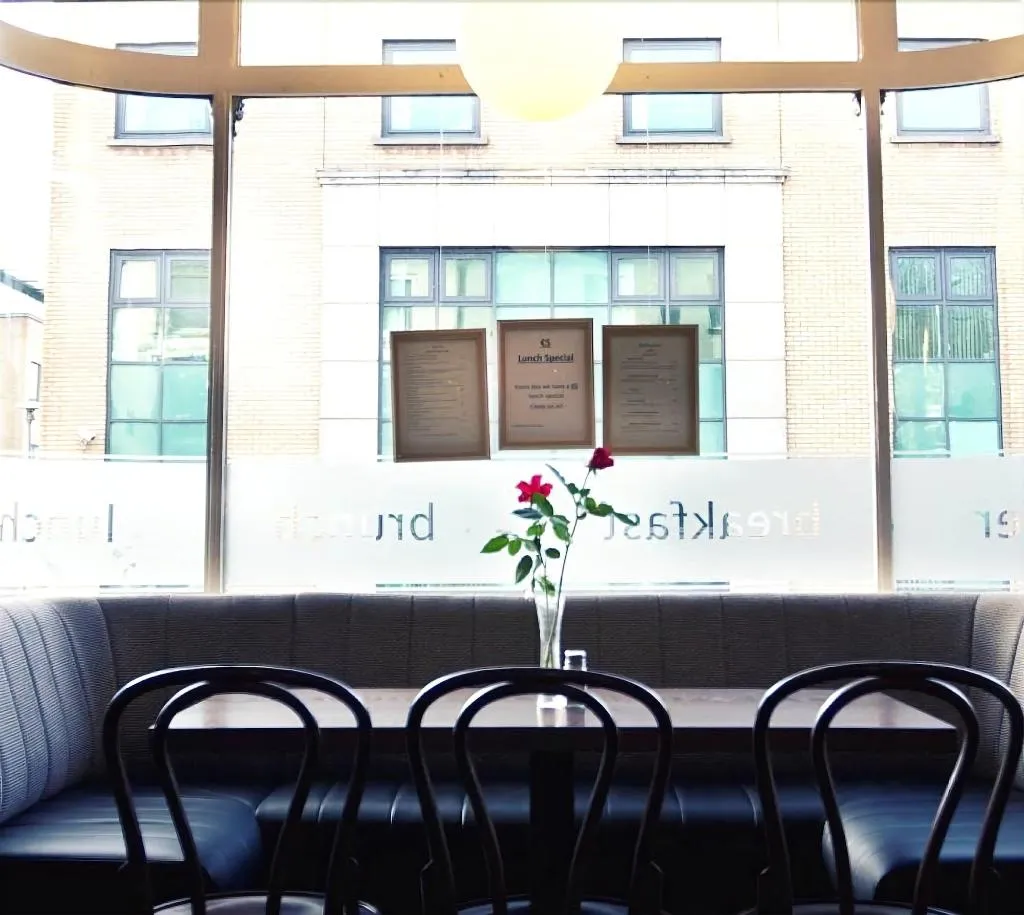 Bar, Phoenix Park Hotel, Dublin