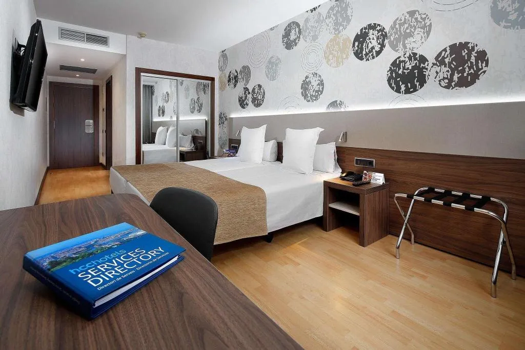 DOUBLE SINGLE USE WITH DOUBLE BED Room, Hcc Montblanc, Barcelona