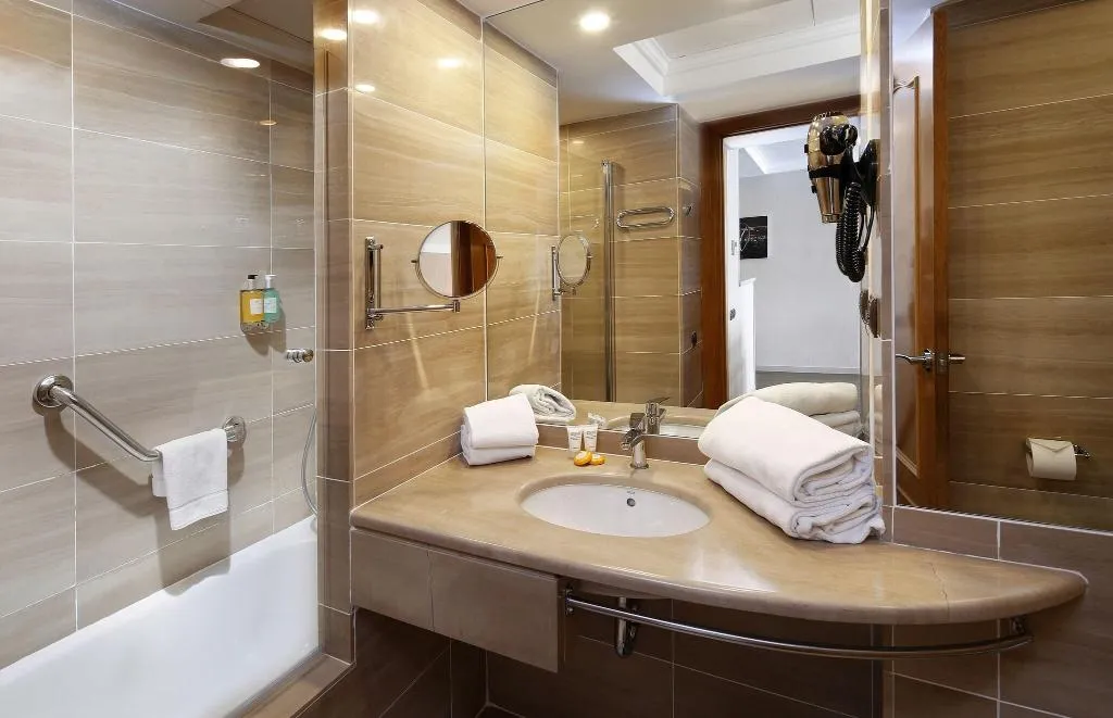 APARTMENT TWO DOUBLE BEDS Room, Hispanos 7 Suiza Apartament-Restaurant, Barcelona