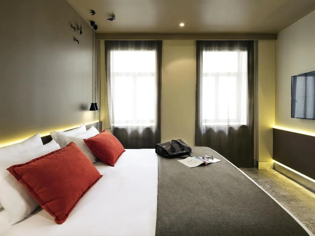 SUITE KING SIZE BED Room, Mercure Porto Centro Santa Catarina, Porto