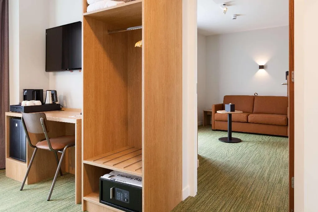 FAMILY ROOM STANDARD Room, Best Western Plus Hotel Amstelveen, Amsterdam