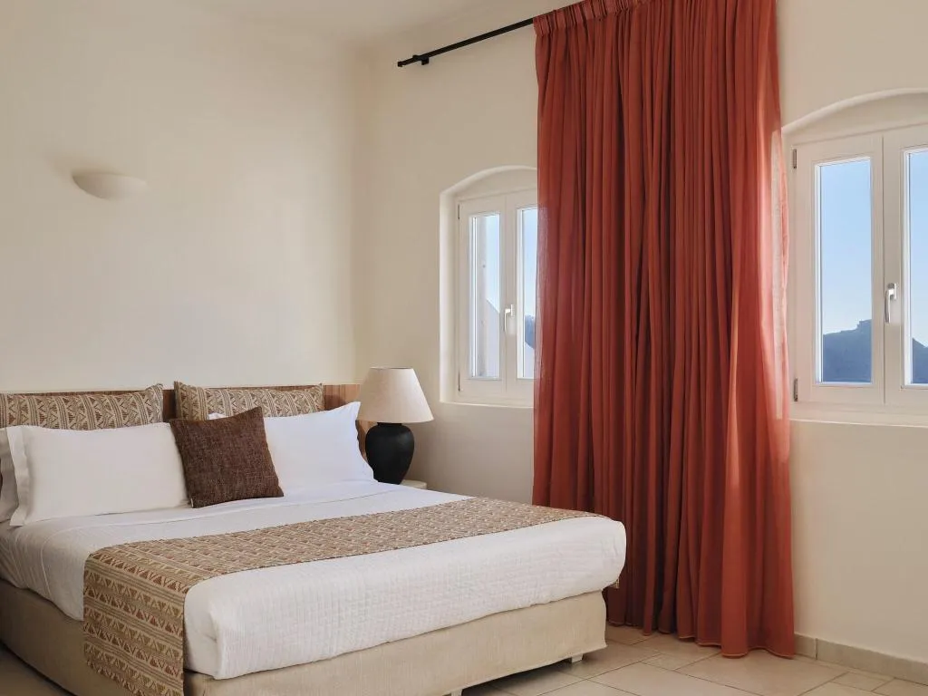 JUNIOR SUITE SUPERIOR WITH DOUBLE BED Room, San Antonio, Santorini