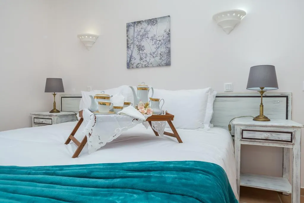 VILLA THREE BEDROOMS Room, Colina da Lapa, Algarve