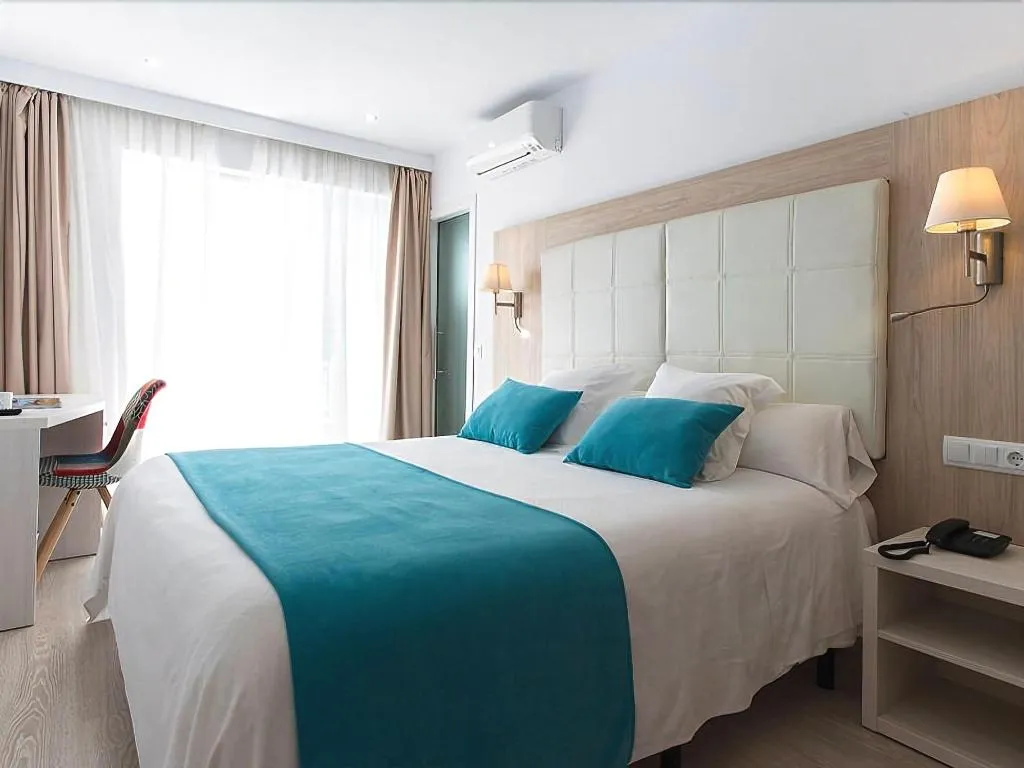 Room, Hostal Menurka, Menorca