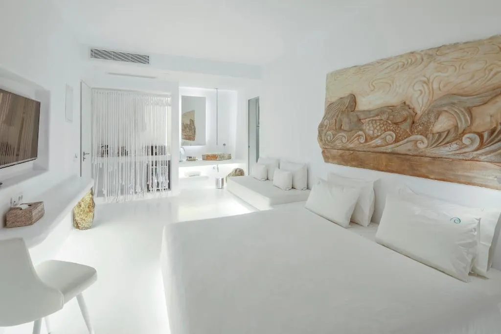 TRIPLE CLASSIC Room, Mykonos Bay Resort & Villas, Mykonos