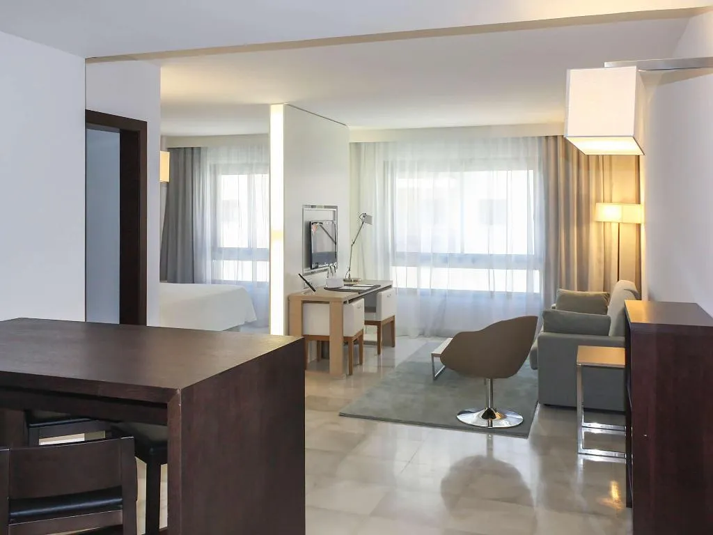 FAMILY ROOM TWO BEDROOMS Room, Suittes Hotel, Costa De La Luz