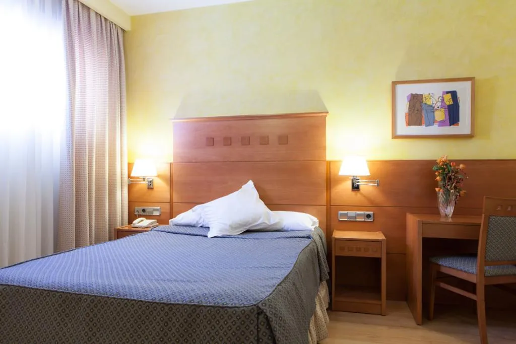 DOUBLE SINGLE USE STANDARD Room, Hotel Cervantes, Seville