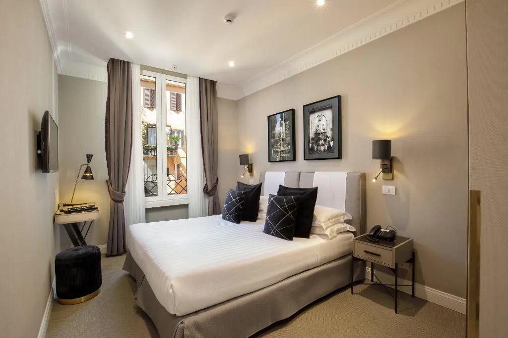 DOUBLE STANDARD Room, Condotti Boutique Hotel, Rome