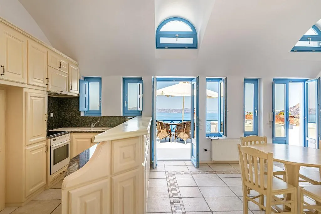 Room, Golden Grey Goose, Santorini