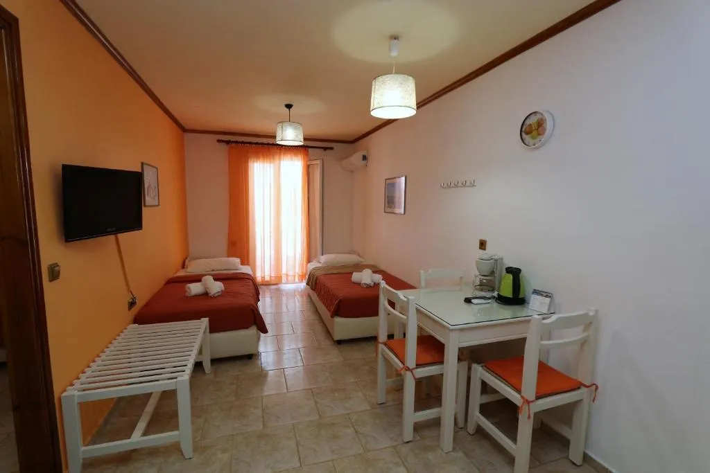 APARTMENT ONE BEDROOM Room, Aris Studios, Crete