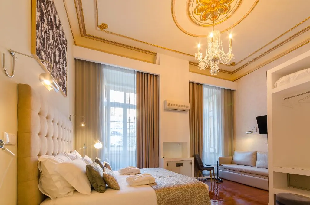 DOUBLE SUPERIOR Room, Inn Rossio, Lisbon