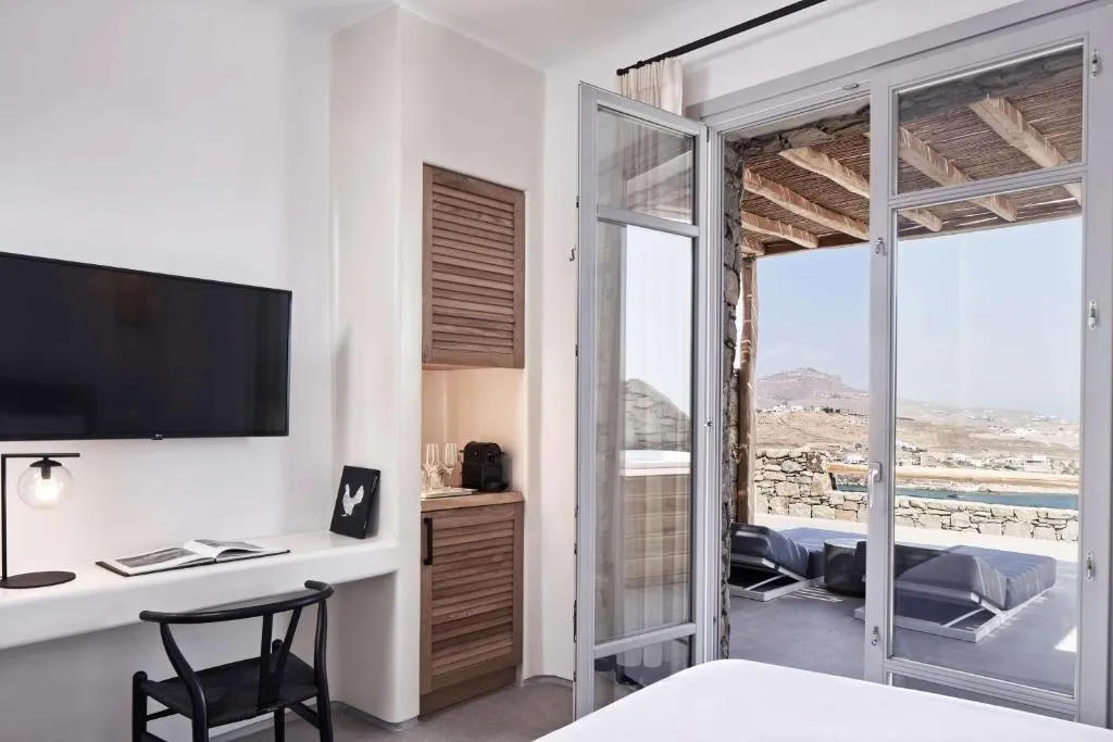 DOUBLE SUPERIOR SEA VIEW Room, Radisson Blu Euphoria Resort, Mykonos