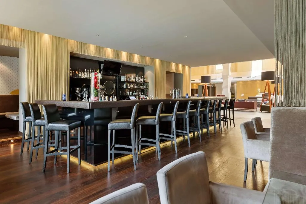 Bar, DoubleTree by Hilton Vienna Schonbrunn, Vienna