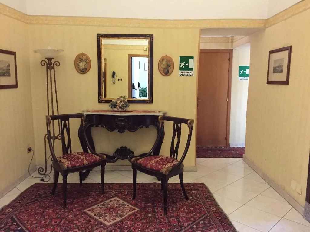 Lobby, Hotel Centrale Europa, Catania