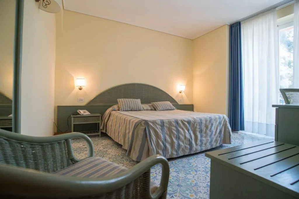 Double or Twin STANDARD Room, Villa Maria, Naples