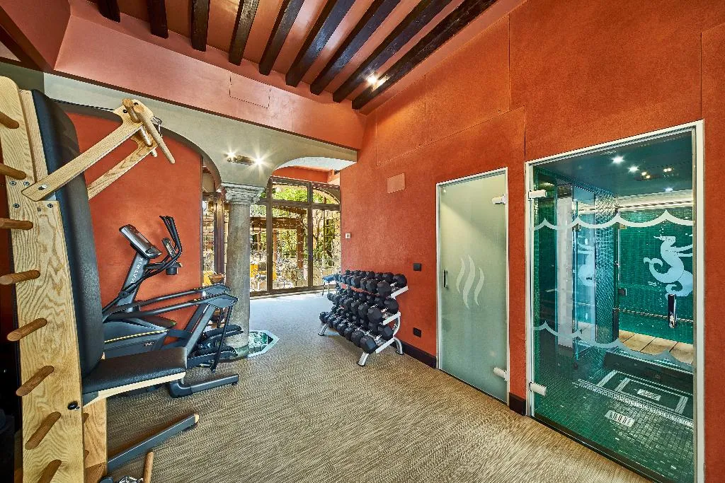 Sports and Entertainment, Saturnia & International, Venice
