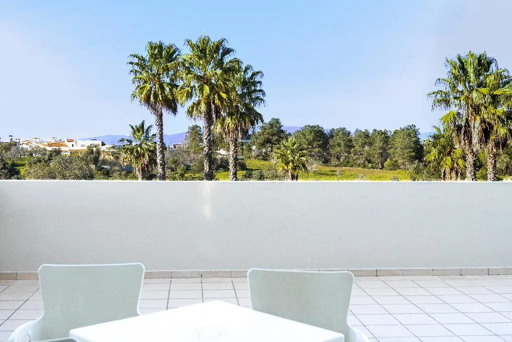 APARTMENT CAPACITY 6 TWO BEDROOMS Room, Vitors Plaza, Algarve