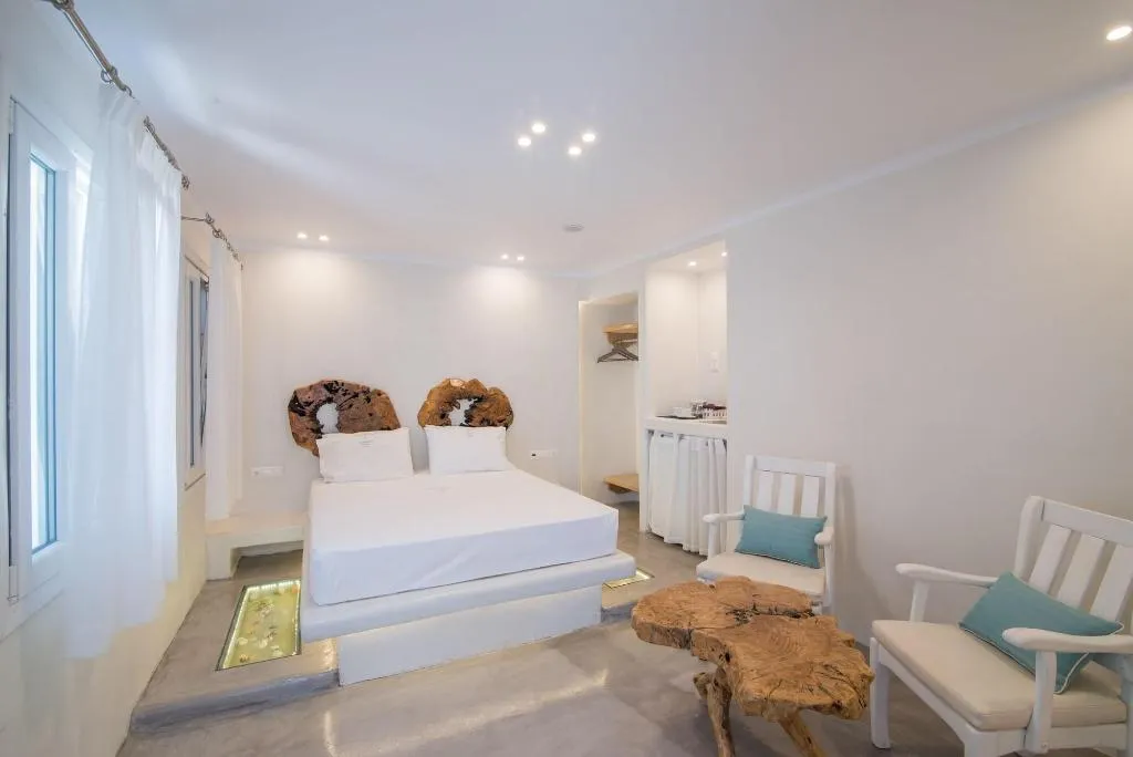 Room, Flaskos Suites, Mykonos
