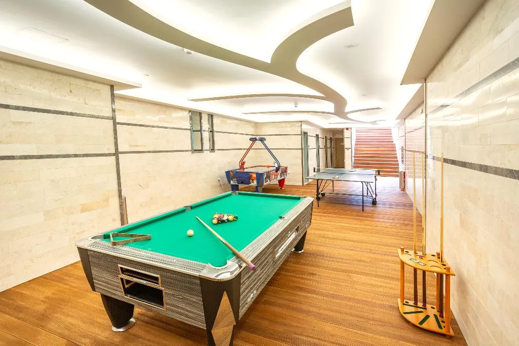 Sports and Entertainment, Rhodos Horizon City, Rhodes