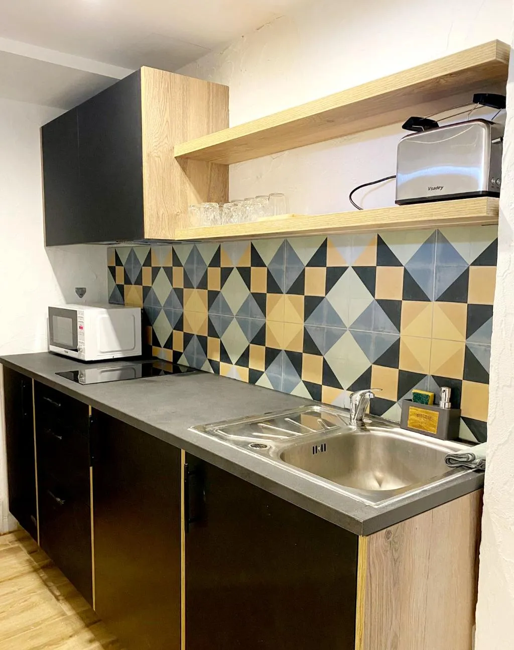 APARTMENT CAPACITY 8 Room, Y Hostel - Albergue Juvenil, Majorca
