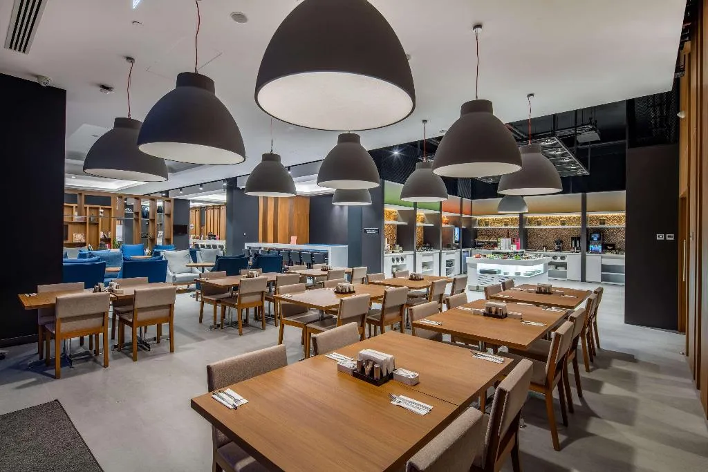 Restaurant, Hampton by Hilton Izmir Aliaga, Izmir